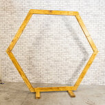 Ludic Partyrentals - Houten Hexagon Backdrop