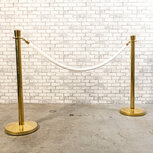 Ludic Partyrentals - Paal en koord, koord wit