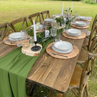 Ludic partyrentals - Robuust houten Dinertafel gedekt met italian tafeldecoraties