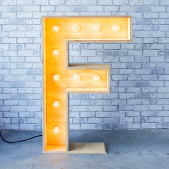 Ludic partyrentals - LichtLetters F hout huren