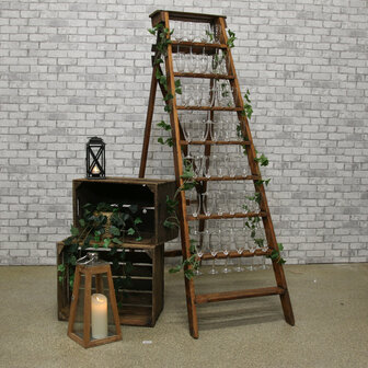 Ludic Partyrentals - Champagne ladder, champagne houders, ladder ludic