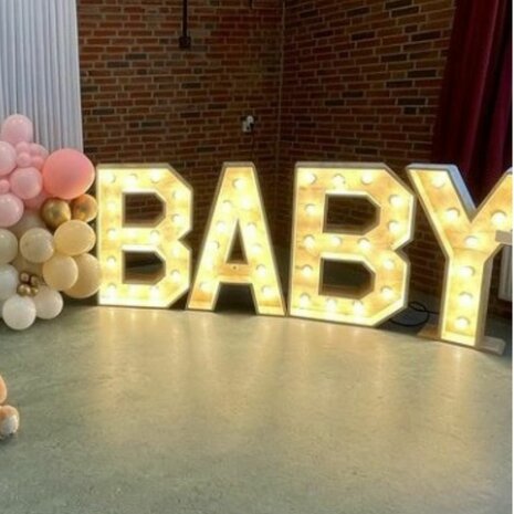 Ludic partyrentals - LichtLetters BABY hout huren