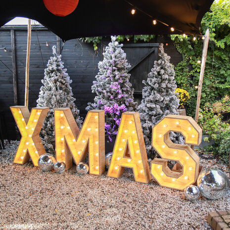 Ludic partyrentals - Licht Letter set XMAS hout huren