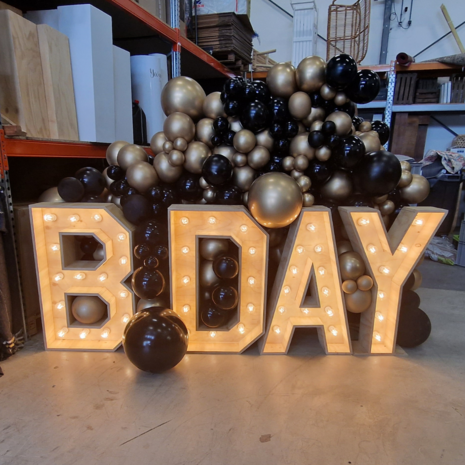 Ludic partyrentals - LichtLetters B-DAY hout huren